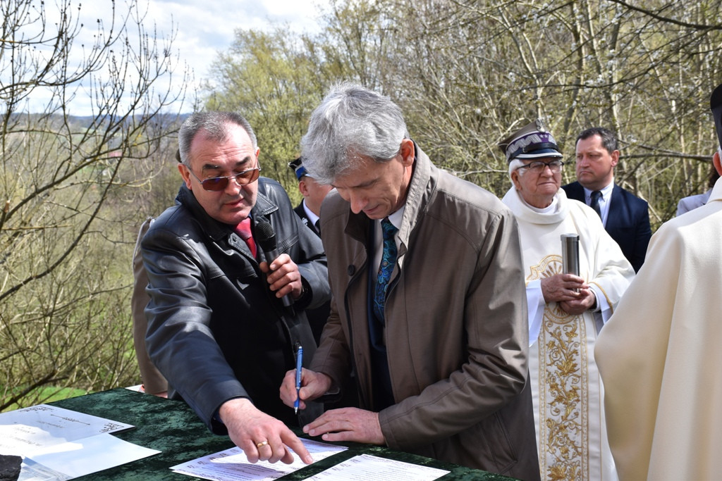Uroczystości wmurowania kamienia węgielnego pod budowę Sali Koncertowej im. Lecha Kaczyńskiego w Sobolowie